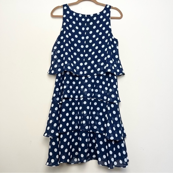 ROBERT LOUIS Trapeze & Swing Polka Dot Dress - Picture 5 of 6